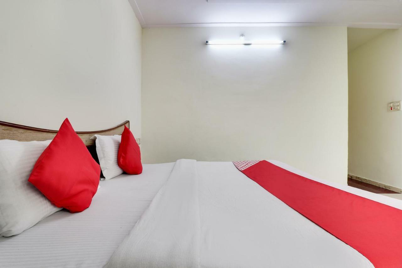 Oyo 45398 Kunal Hotel Etāwah Zewnętrze zdjęcie
