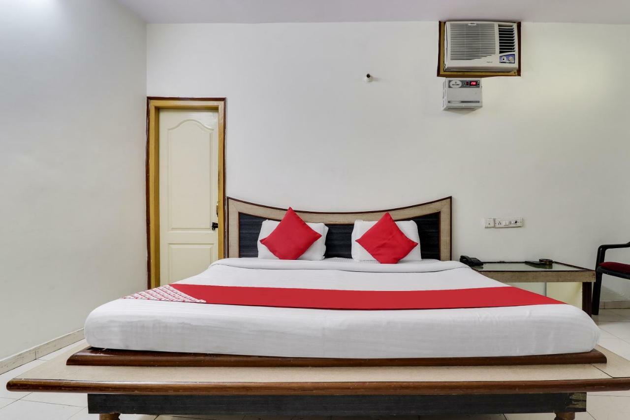 Oyo 45398 Kunal Hotel Etāwah Zewnętrze zdjęcie