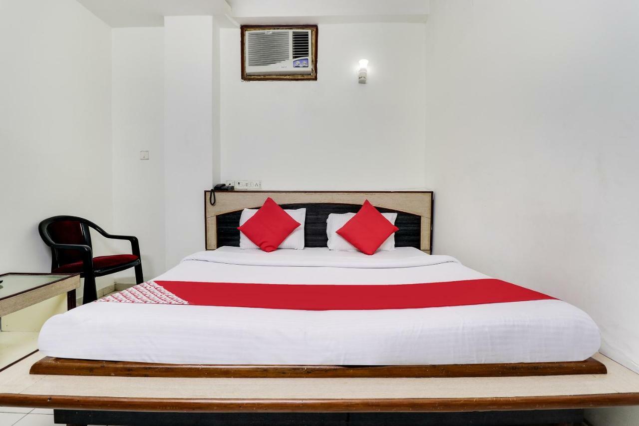 Oyo 45398 Kunal Hotel Etāwah Zewnętrze zdjęcie