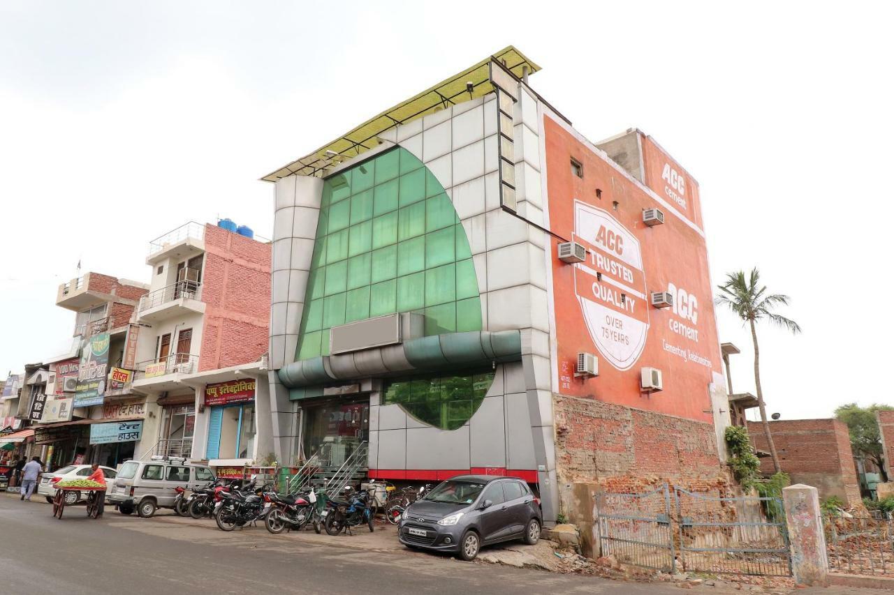 Oyo 45398 Kunal Hotel Etāwah Zewnętrze zdjęcie